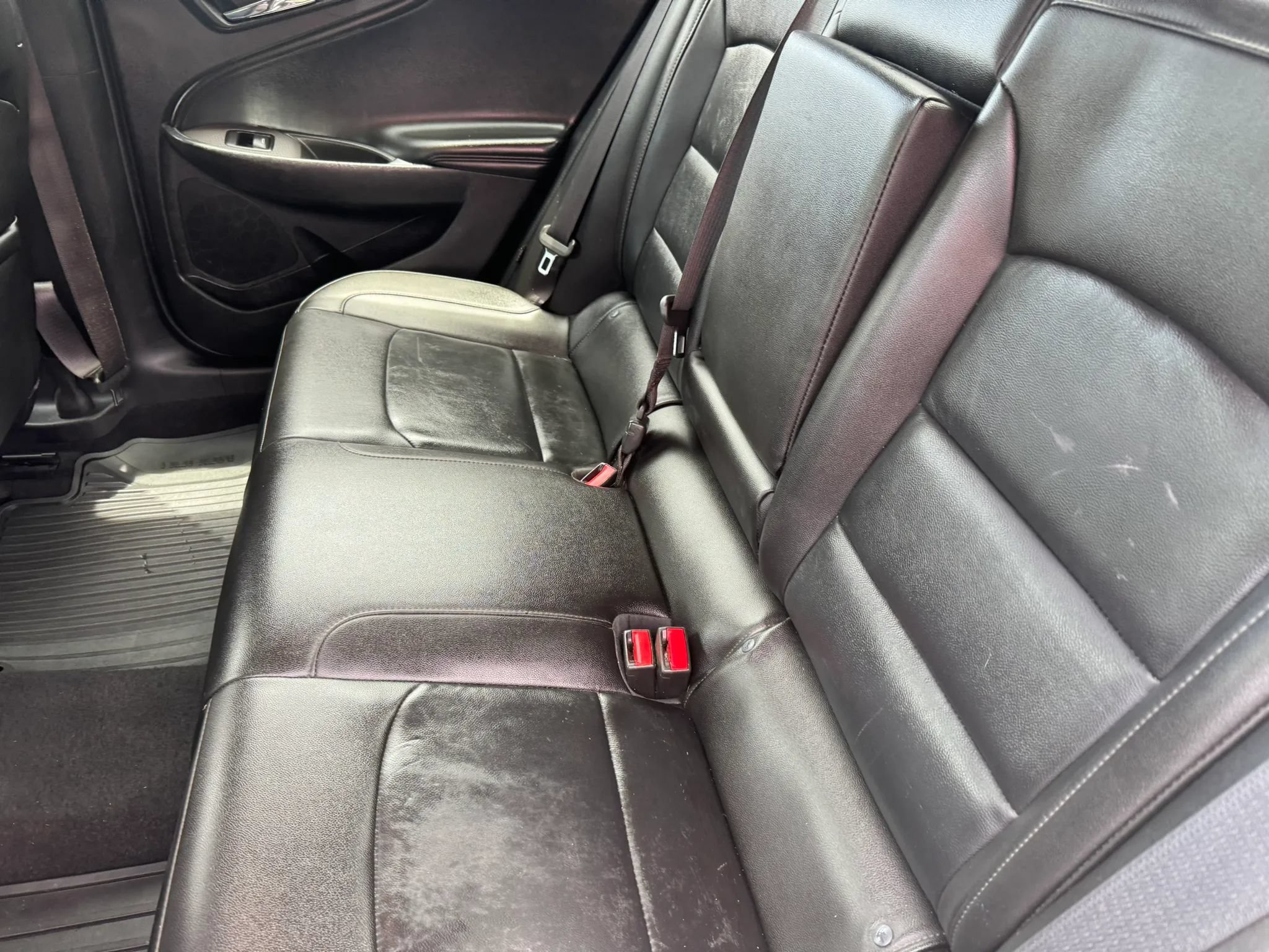 Used 2017 Chevrolet Malibu Hybrid w/ Leather Package FWD image 23