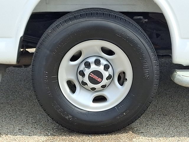 Used 2025 GMC Savana 2500 w/ Driver Convenience Package RWD image 9