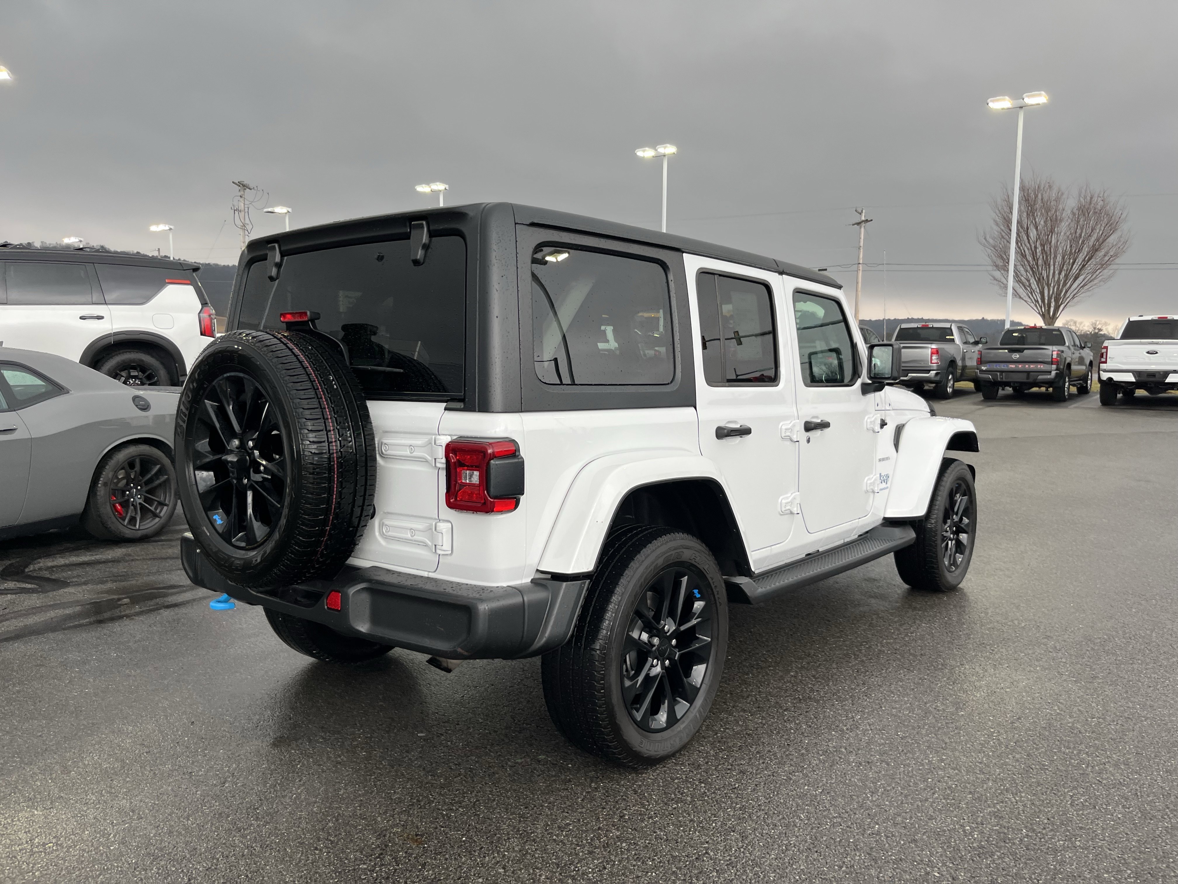 Used 2023 Jeep Wrangler Unlimited Sahara w/ Cold Weather Group image 3