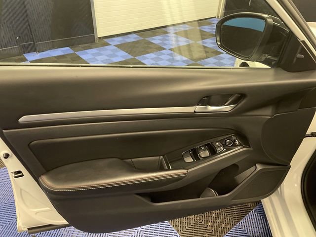 Used 2024 Nissan Altima 2.5 SR w/ SR Premium Package image 13