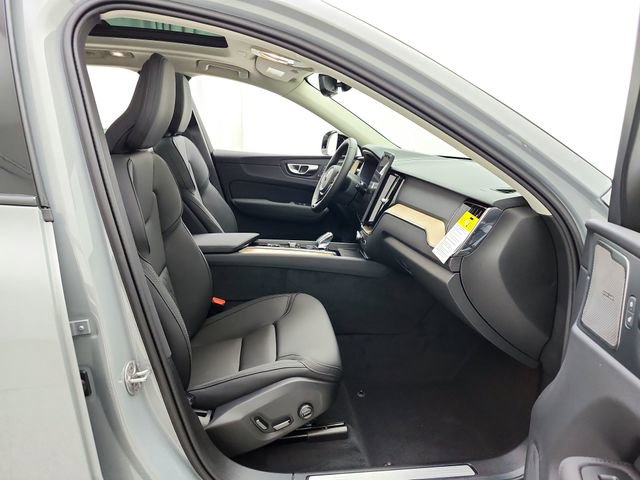 New 2026 Volvo XC60 T8 Plus w/ Climate Package AWD/4WD image 18
