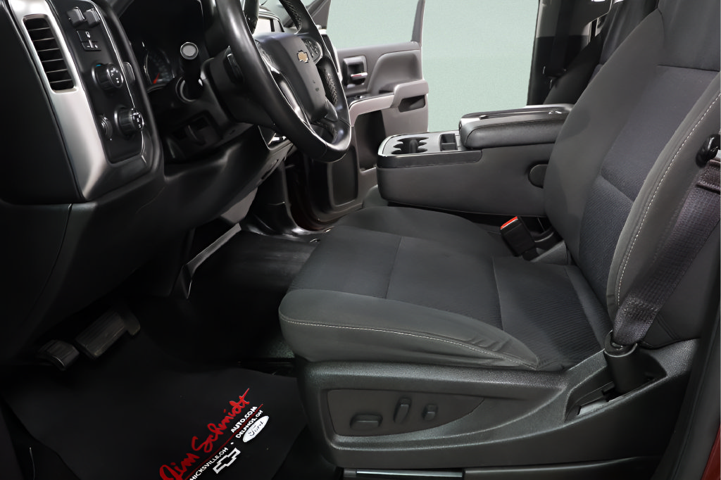 Used 2017 Chevrolet Silverado 1500 LT w/ All Star Edition AWD/4WD image 19