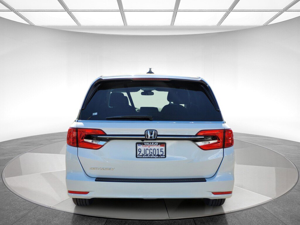 Certified 2024 Honda Odyssey EX image 4