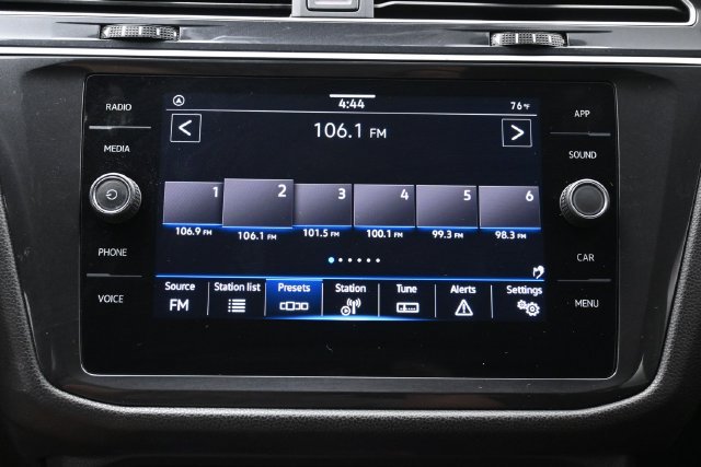 Used 2023 Volkswagen Tiguan SE FWD image 13