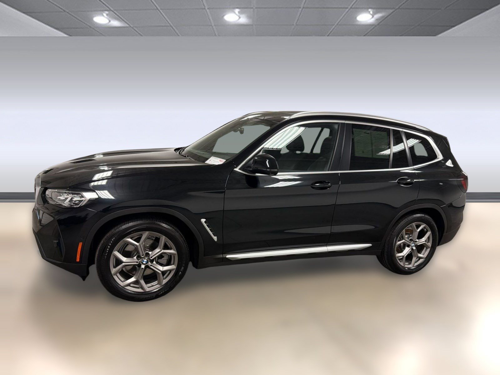 Used 2023 BMW X3 sDrive30i w/ Convenience Package w/ZPA RWD image 2