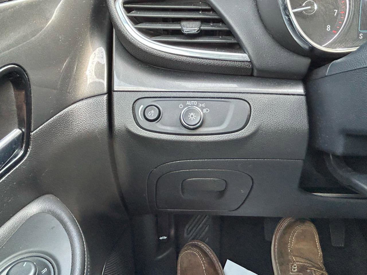 Used 2017 Buick Encore Preferred FWD image 27