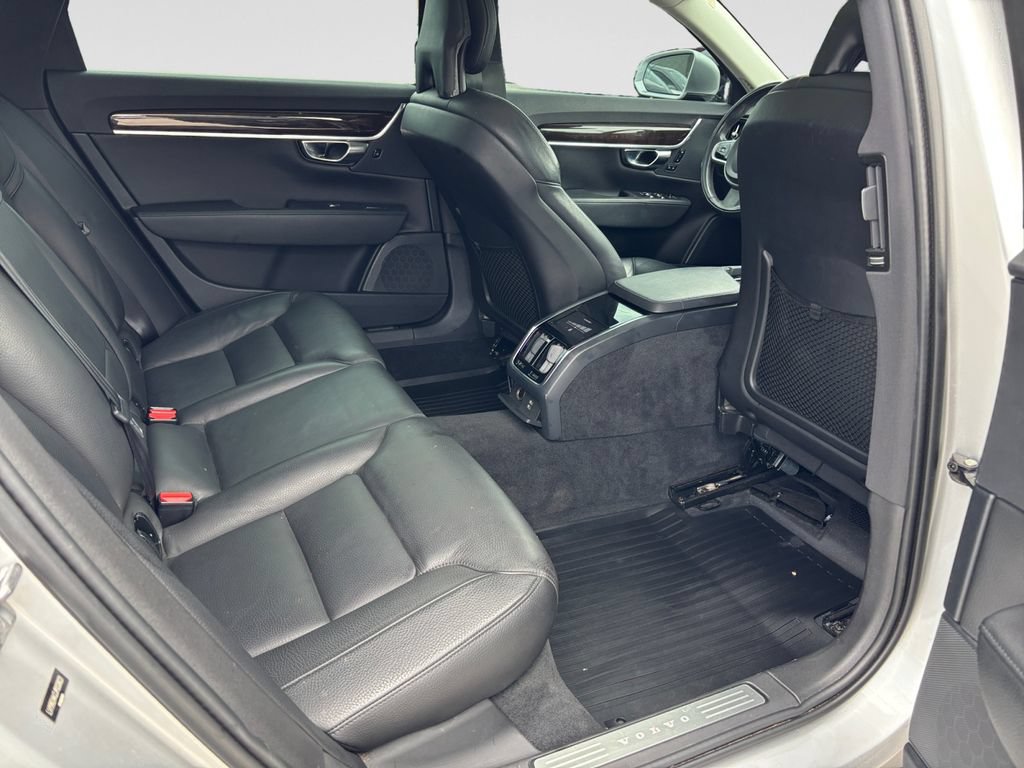 Used 2018 Volvo S90 T5 Momentum w/ Convenience Package FWD image 45