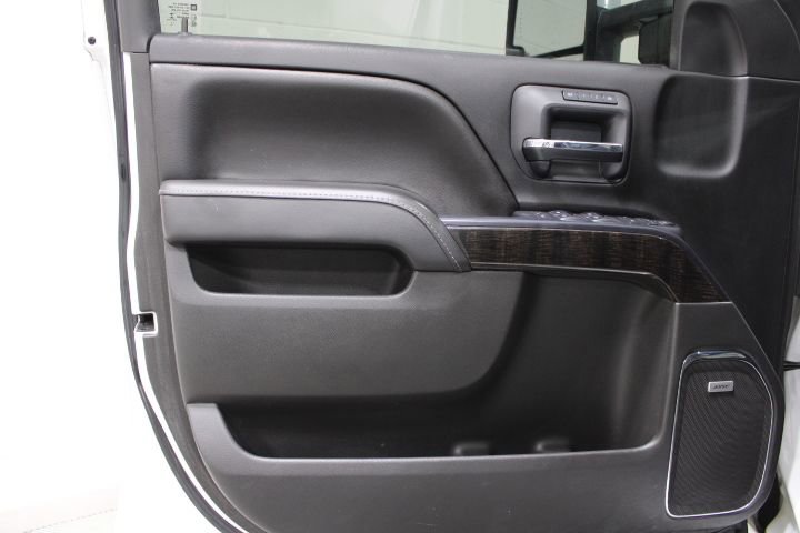 Used 2016 GMC Sierra 1500 Denali w/ Denali Ultimate Package AWD/4WD image 17
