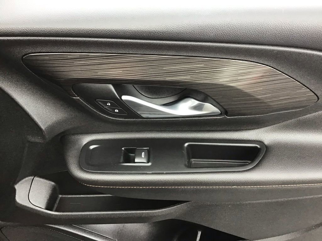 Used 2018 GMC Terrain SLT w/ Preferred Package image 13