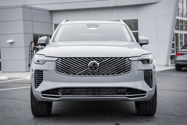 Used 2026 Volvo XC90 B6 Ultra w/ Protection Package AWD/4WD image 2