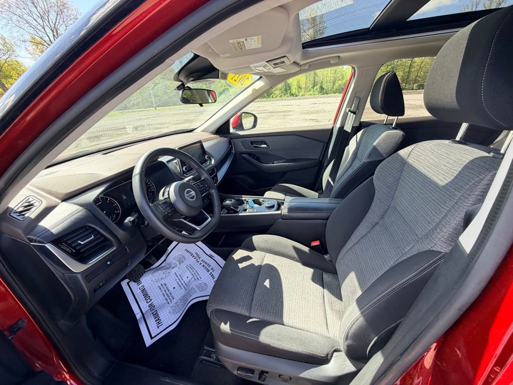 Used 2021 Nissan Rogue SV AWD/4WD image 17