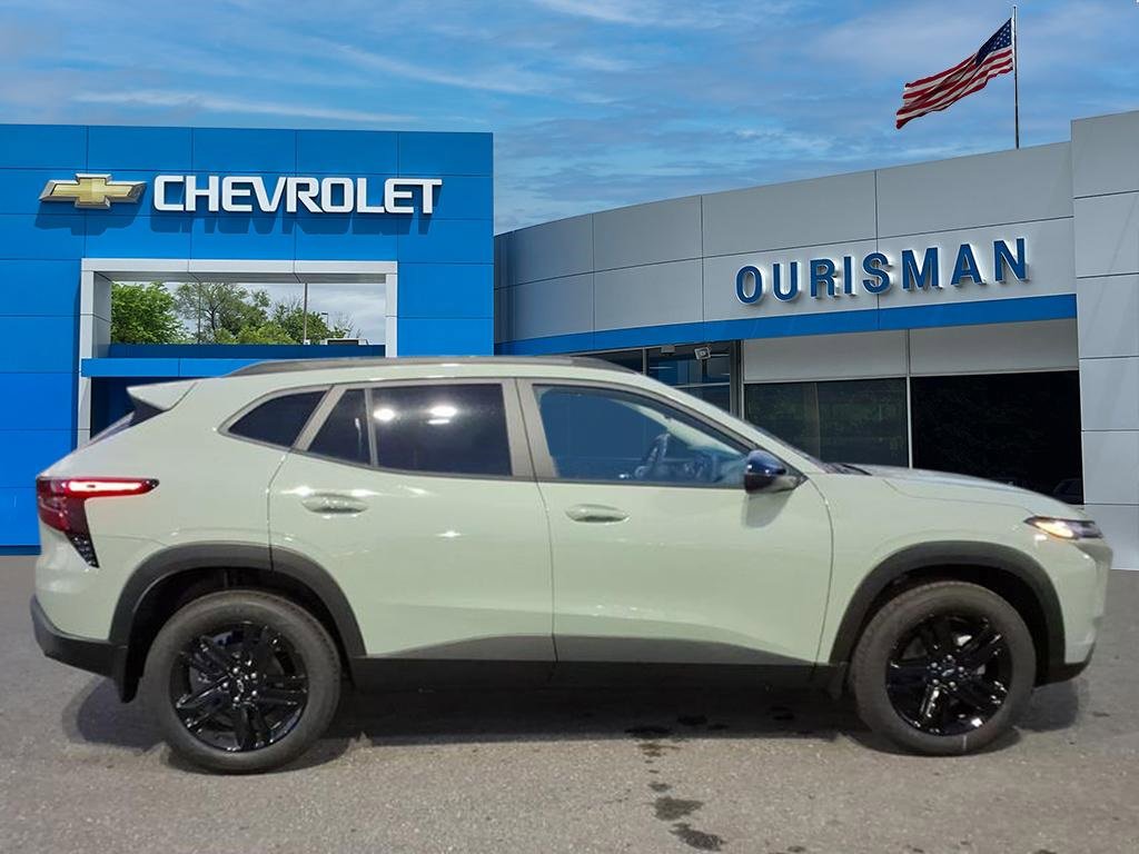 New 2026 Chevrolet Trax ACTIV w/ Driver Confidence Package image 2