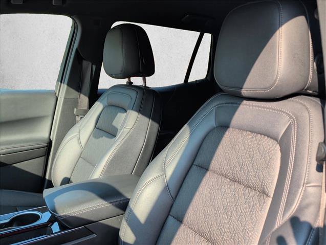 Used 2025 Chevrolet Equinox LT w/ Convenience Package II FWD image 11