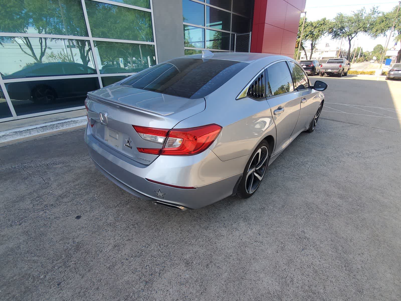 Used 2019 Honda Accord Sport image 6