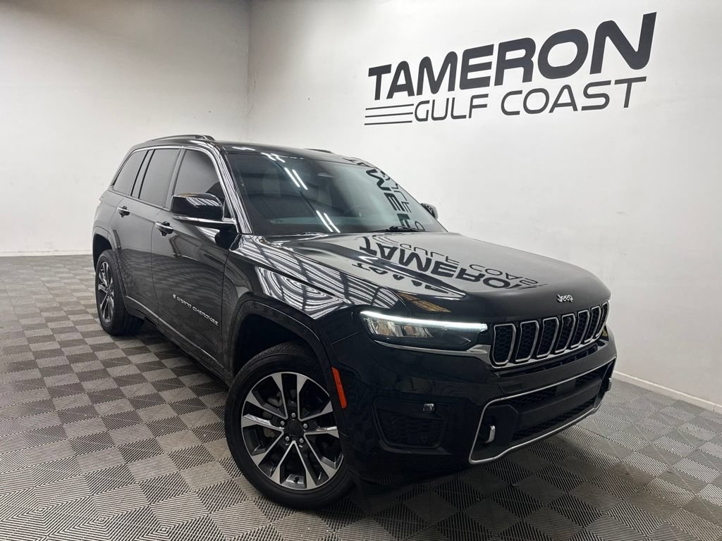 Used 2023 Jeep Grand Cherokee Overland w/ Adv Protech Group III AWD/4WD image 1