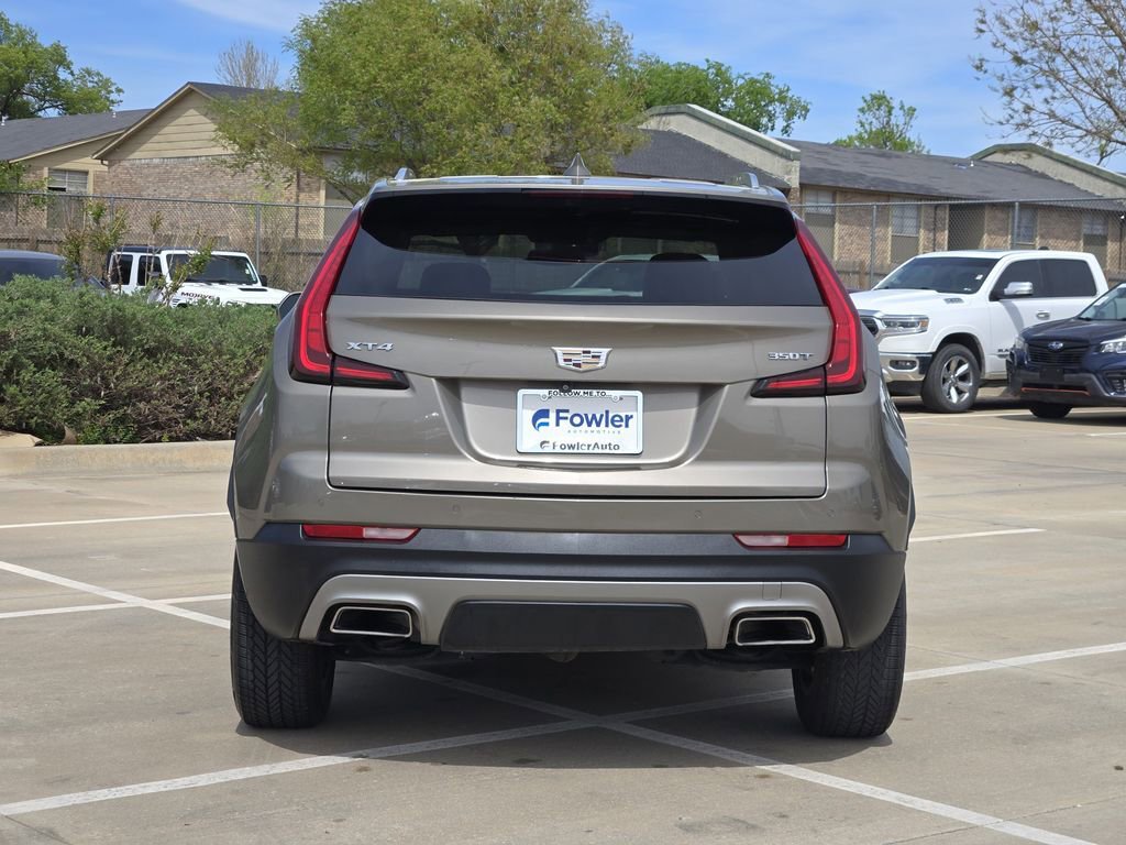 Used 2020 Cadillac XT4 Premium Luxury w/ Cold Weather Package image 6