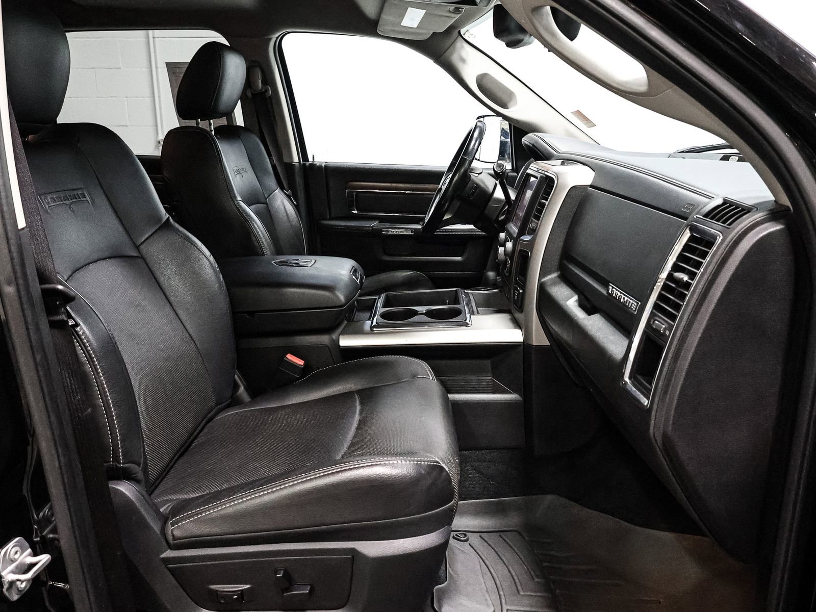 Used 2015 RAM 2500 Laramie image 23