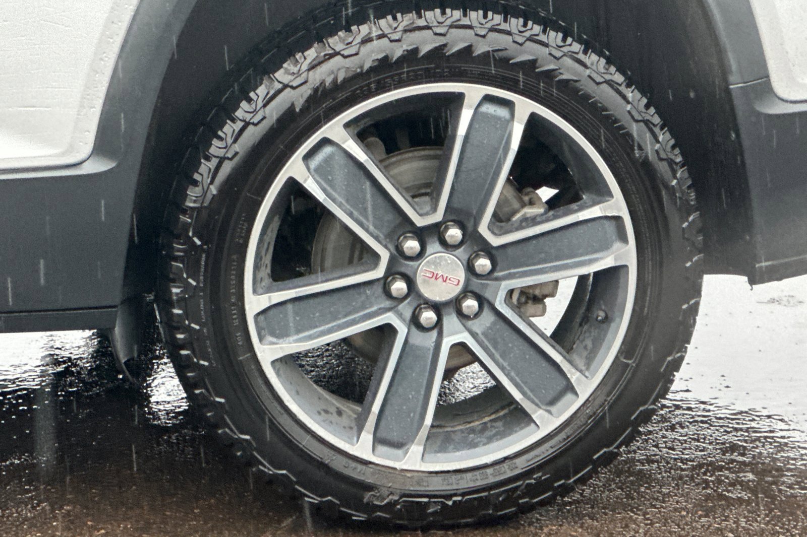 Used 2020 GMC Acadia SLT w/ Driver Alert Package II image 25