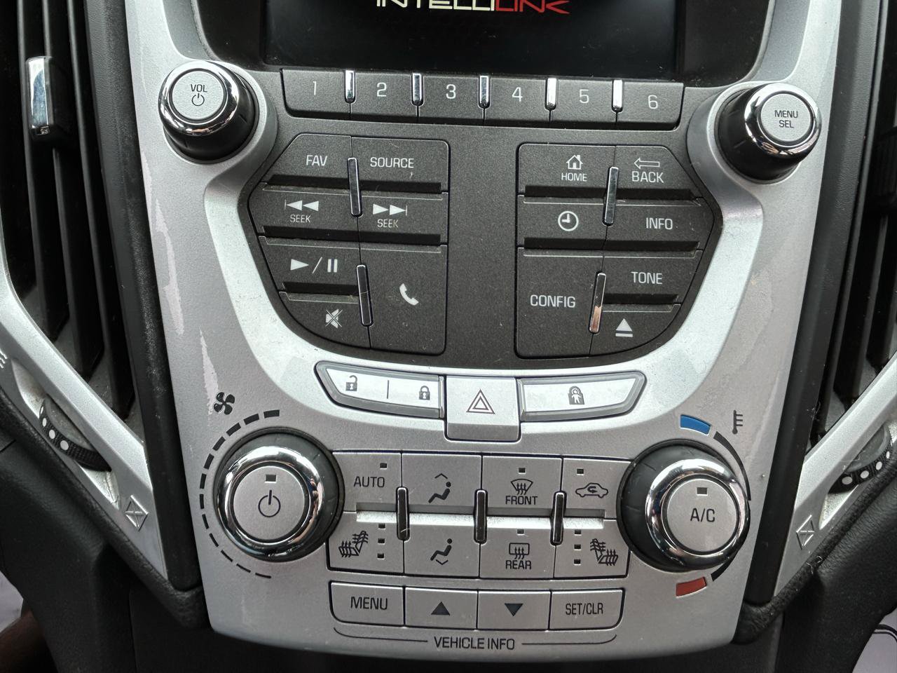 Used 2015 GMC Terrain SLE w/ Convenience Package AWD/4WD image 24
