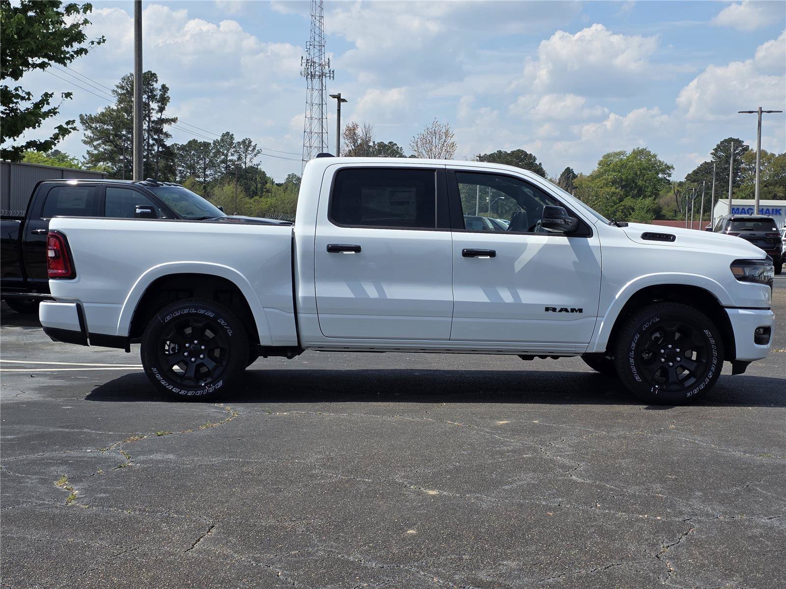 New 2026 RAM 1500 Big Horn AWD/4WD image 4