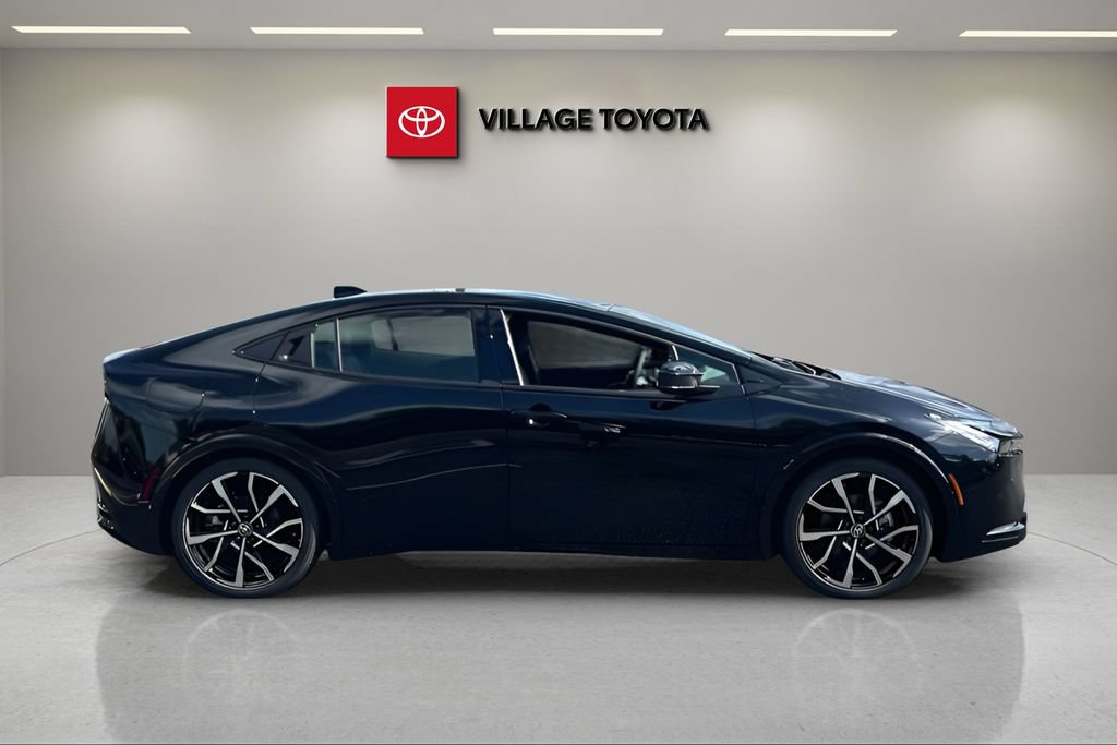 New 2026 Toyota Prius Plug-In Hybrid FWD image 6