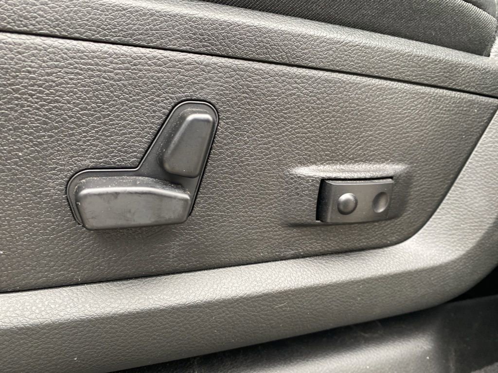 New 2026 RAM 2500 Laramie w/ Sport Appearance Package image 21