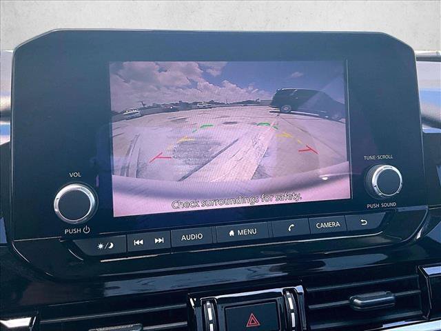 Used 2024 Nissan Pathfinder SV FWD image 23