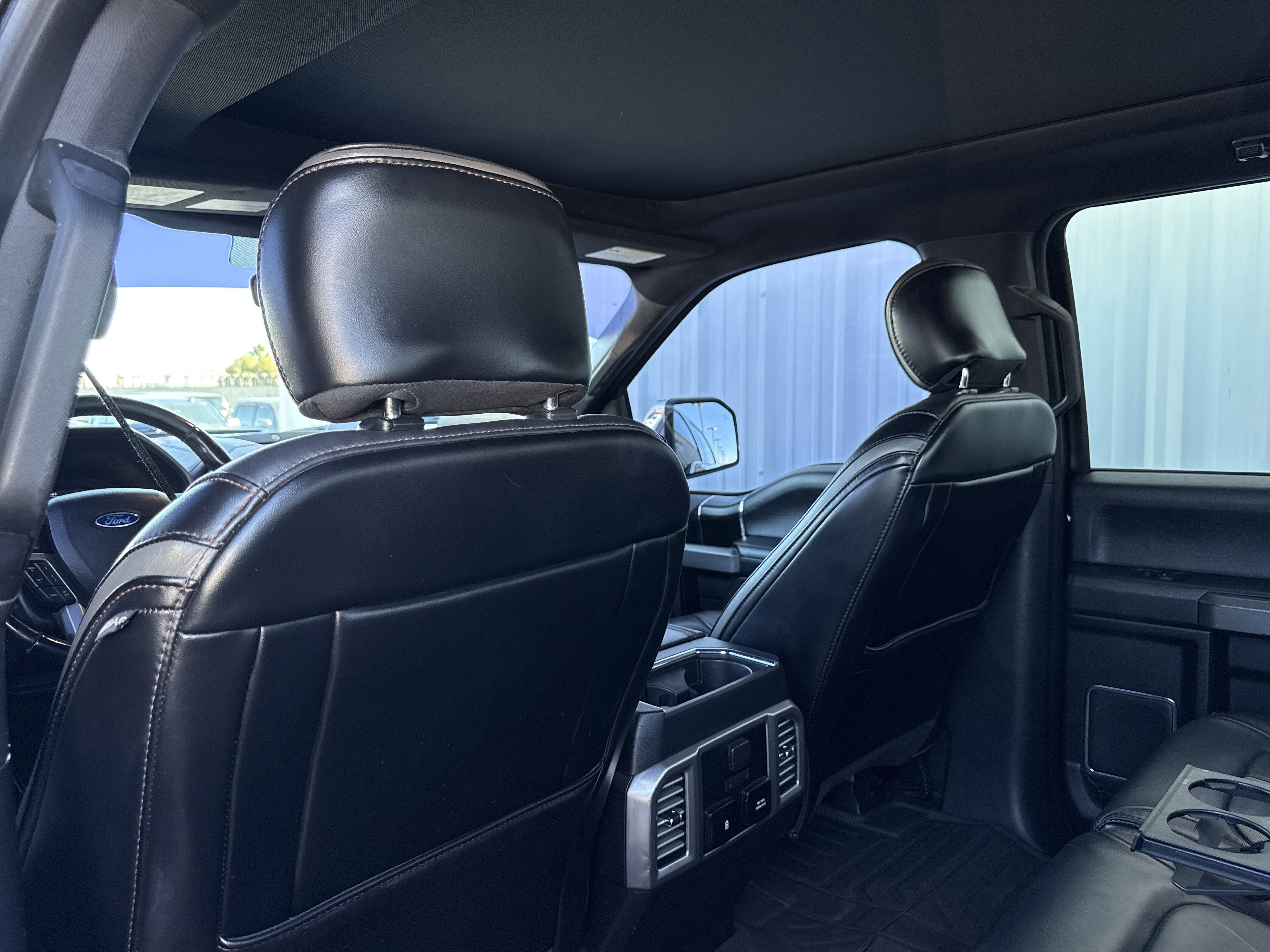 Used 2018 Ford F150 Platinum w/ Equipment Group 701A Luxury image 31