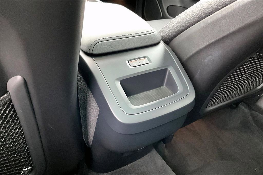 Certified 2024 Volvo XC60 B5 Plus w/ Climate Package image 10