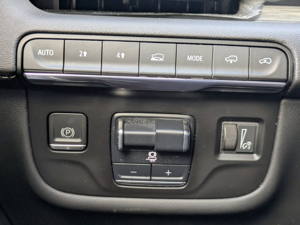 Used 2021 Cadillac Escalade Sport w/ Driver Assist Tech Package image 31