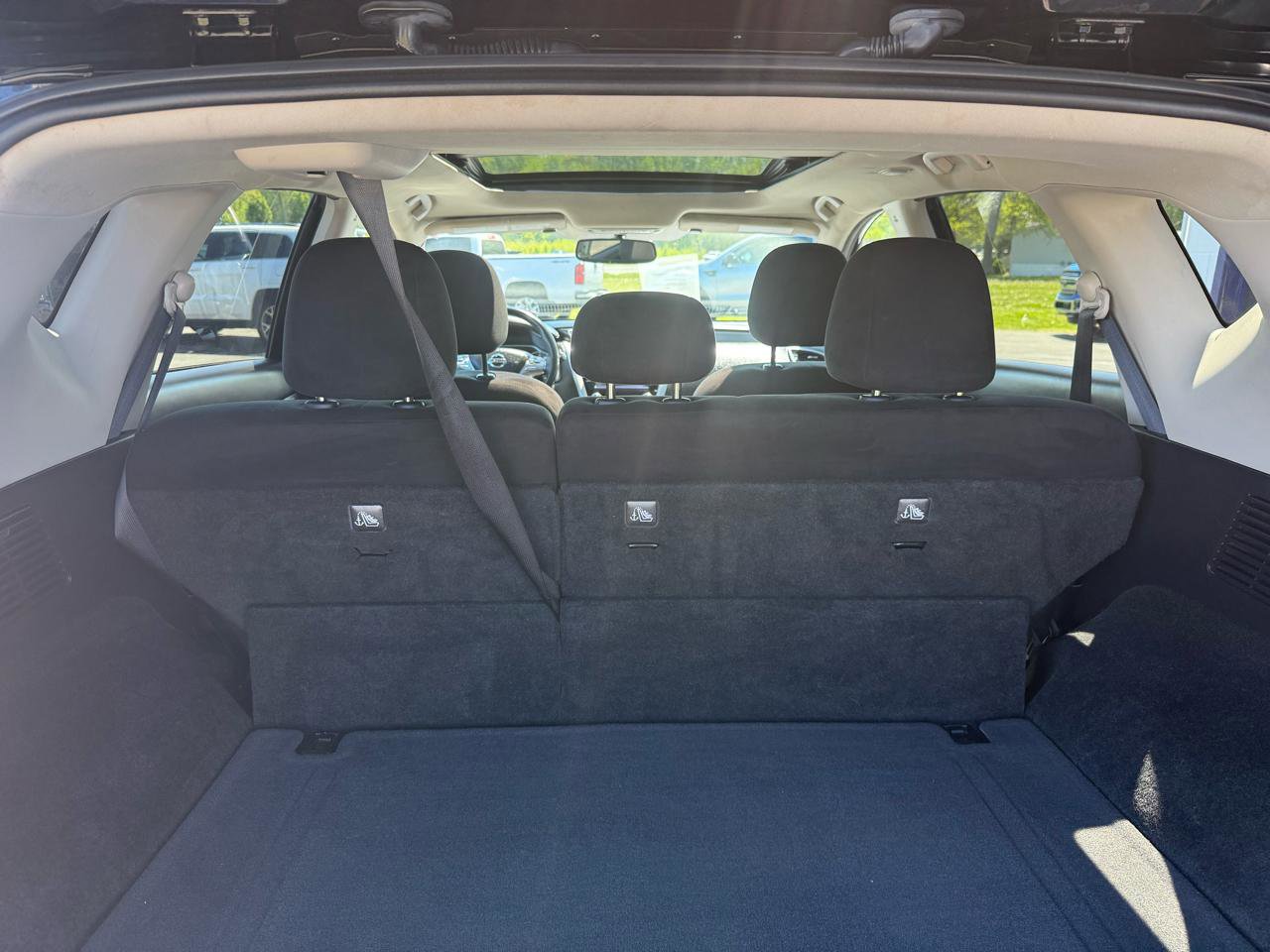 Used 2018 Nissan Murano SV w/ Premium Package FWD image 9