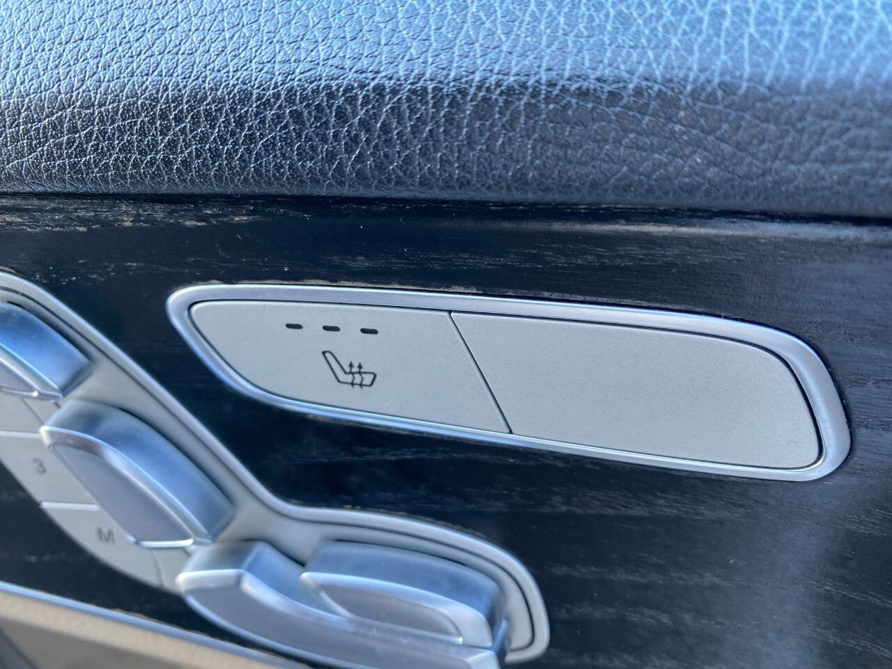 Used 2017 Mercedes-Benz C 300 4MATIC Sedan image 18