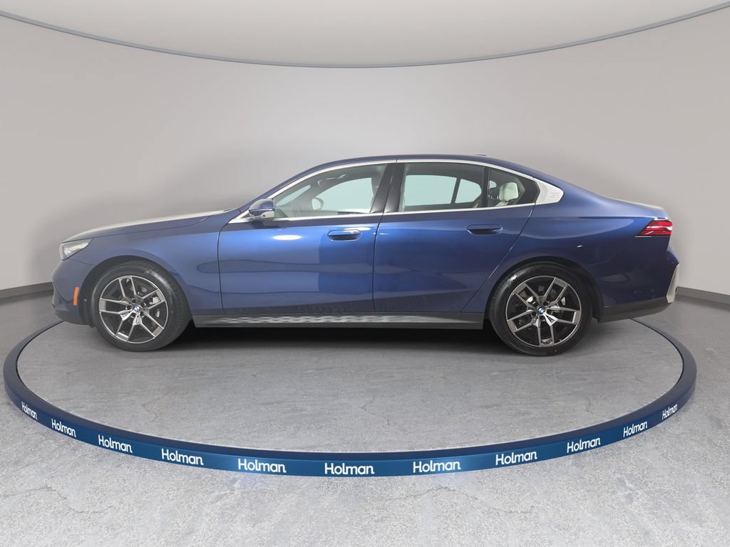 Used 2026 BMW 530i xDrive w/ Convenience Package AWD/4WD image 8