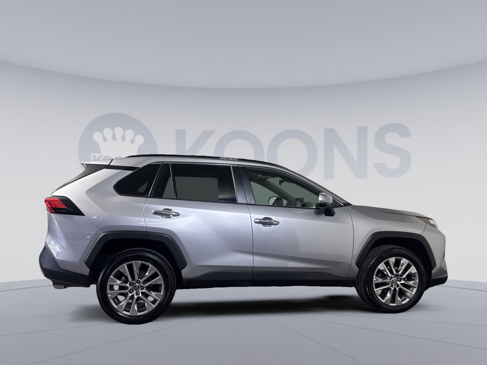 Used 2023 Toyota RAV4 Limited image 8