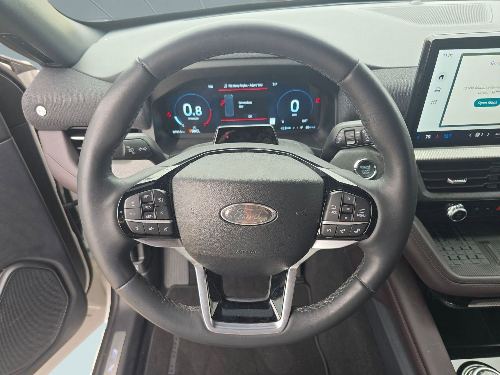 Used 2025 Ford Explorer Platinum image 15