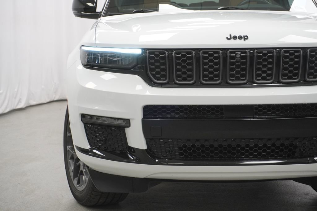 Certified 2024 Jeep Grand Cherokee L Summit AWD/4WD image 6