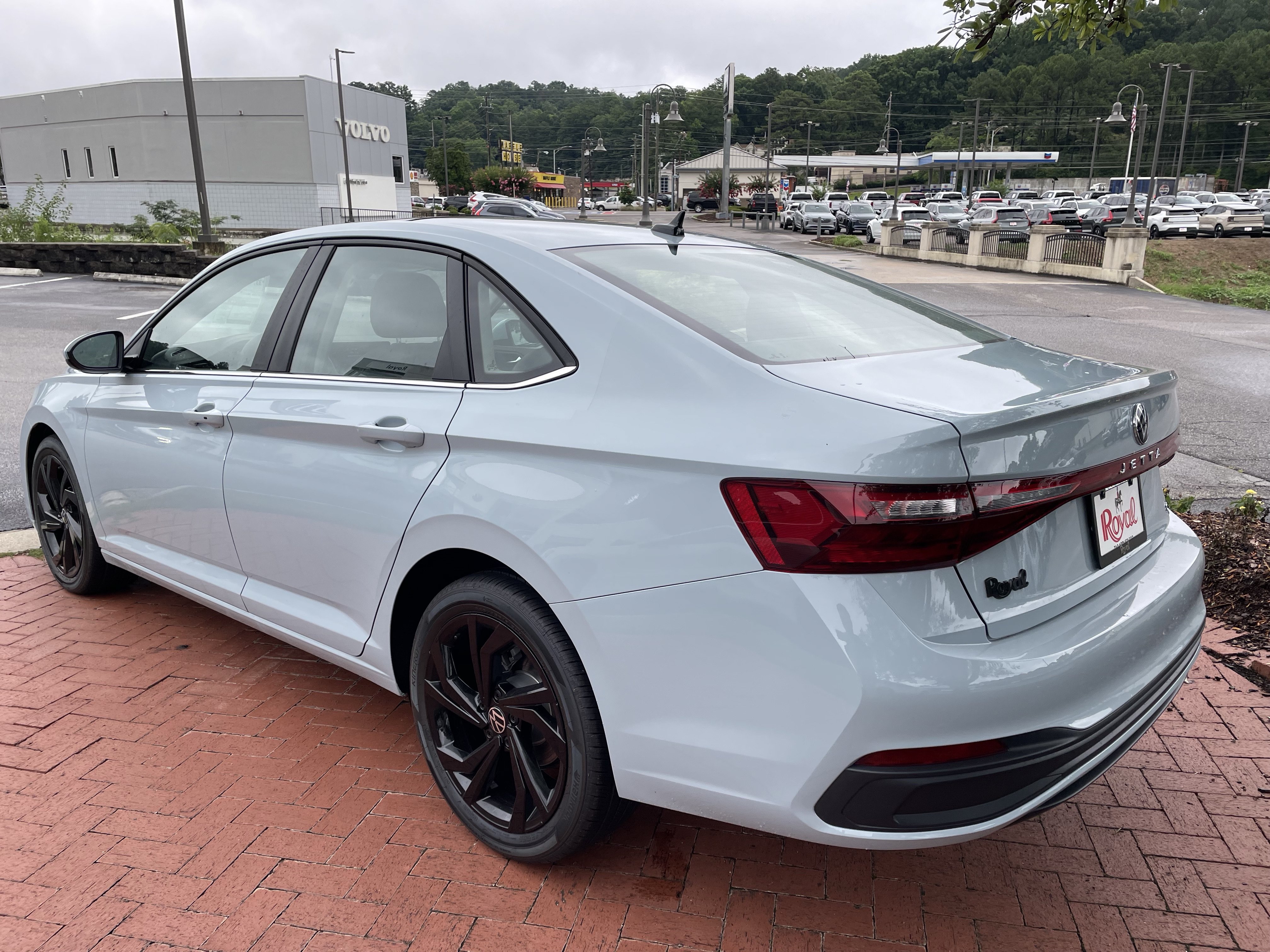 New 2026 Volkswagen Jetta SE FWD image 6