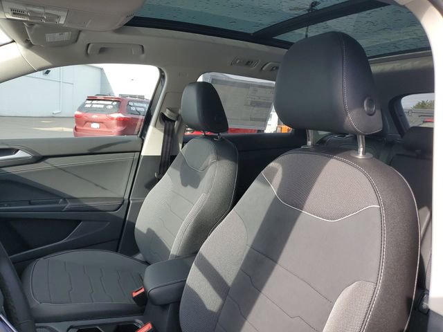 New 2026 Volkswagen Taos SE FWD image 10