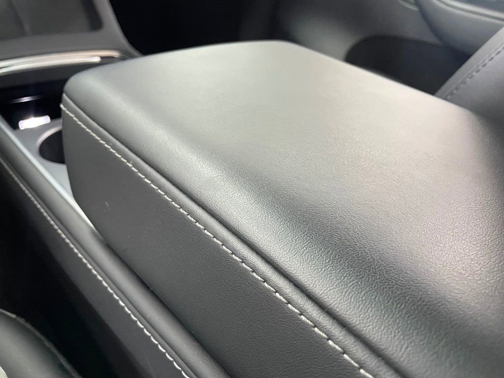 Used 2023 Tesla Model Y Long Range image 44