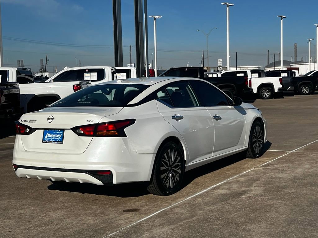 Used 2024 Nissan Altima 2.5 SV image 19