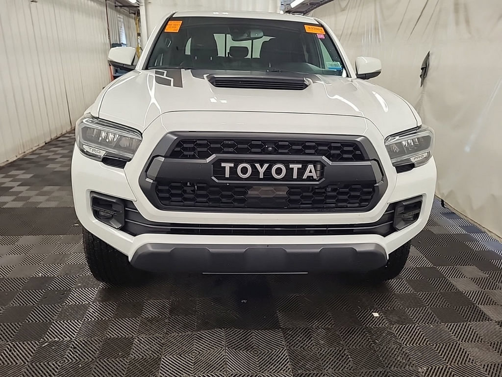 Used 2021 Toyota Tacoma SR AWD/4WD image 3