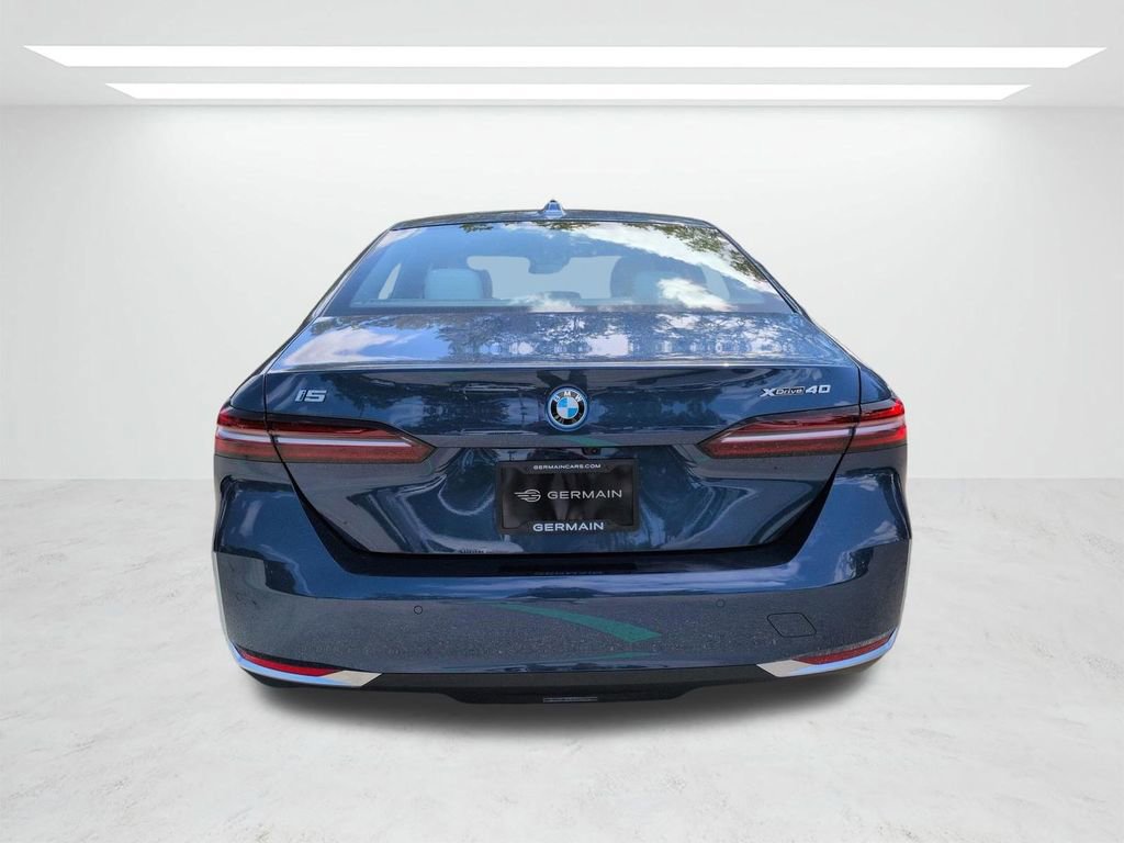 New 2026 BMW i5 eDrive40 w/ Premium Package AWD/4WD image 5