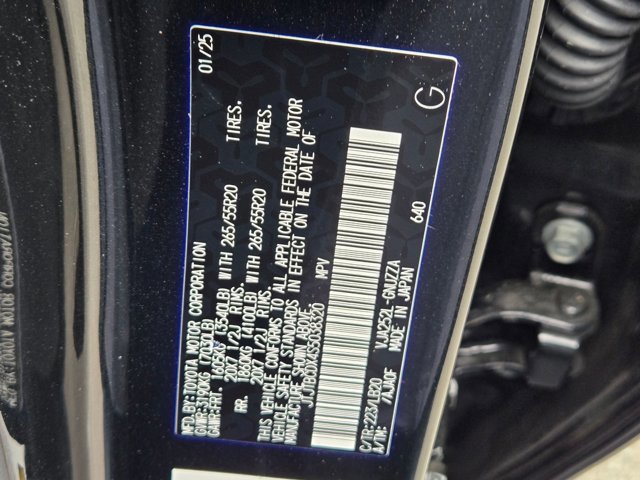 Used 2025 Lexus GX 550 w/ Accessory Package (Z1) image 23