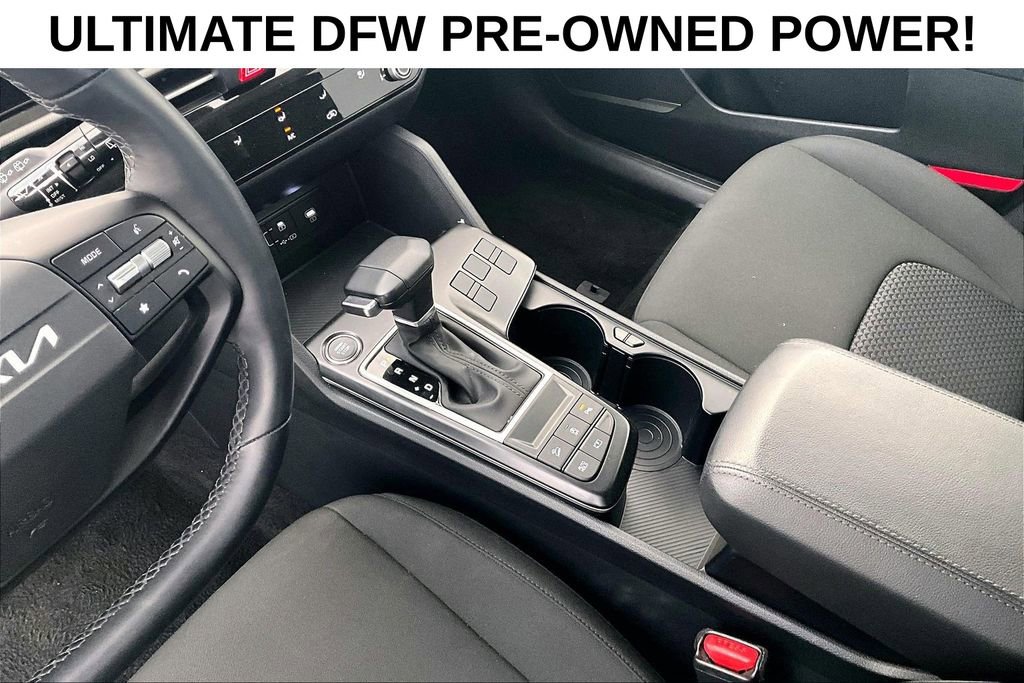 Used 2026 Kia Sportage LX FWD image 16