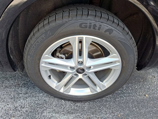 Certified 2024 Audi Q5 e Prestige AWD/4WD image 4