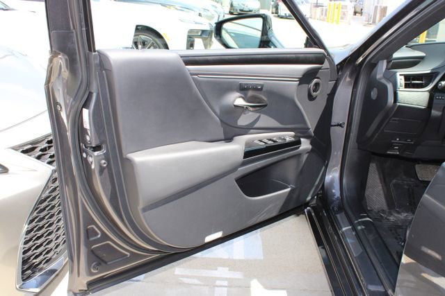 Certified 2023 Lexus ES 300h w/ Premium Package FWD image 11