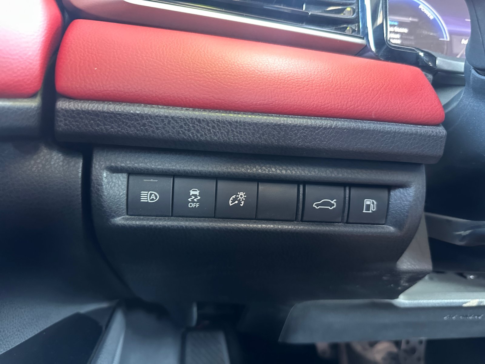 Used 2025 Toyota Camry XSE w/ Premium Package FWD image 18
