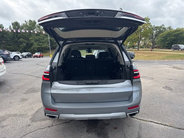 Used 2024 BMW X7 xDrive40i image 10