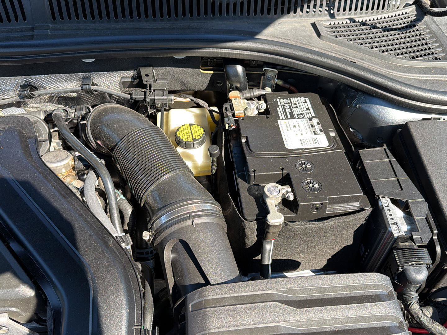 Used 2022 Volkswagen Jetta SE FWD image 35