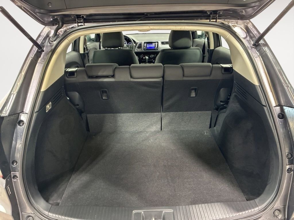 Used 2020 Honda HR-V LX image 9